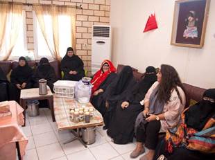 Students visiting Dar yoko inmates